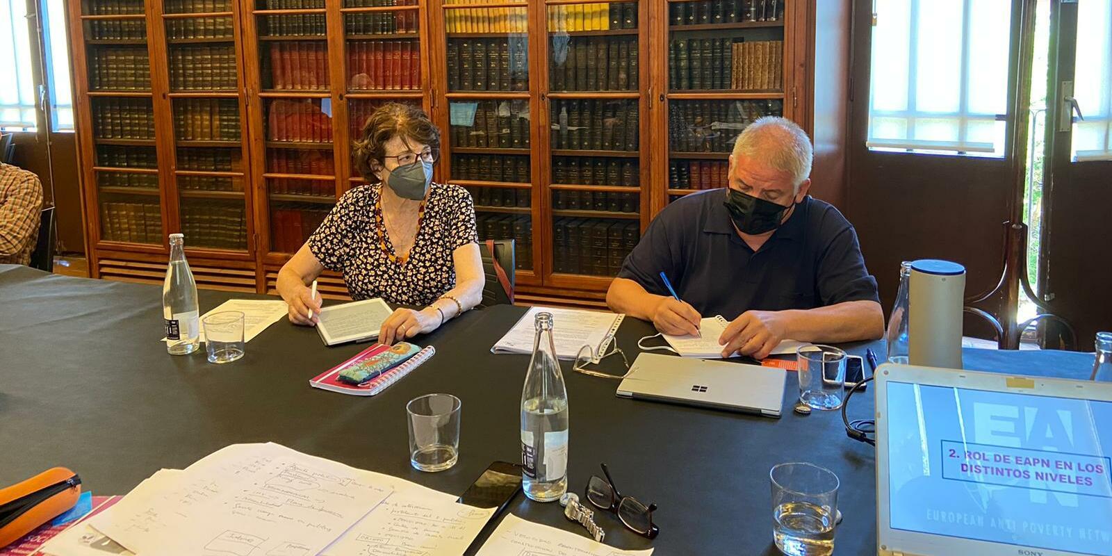 Francina Alsina i Carlos Susías a la comissió permanent d'EAPN a Barcelona